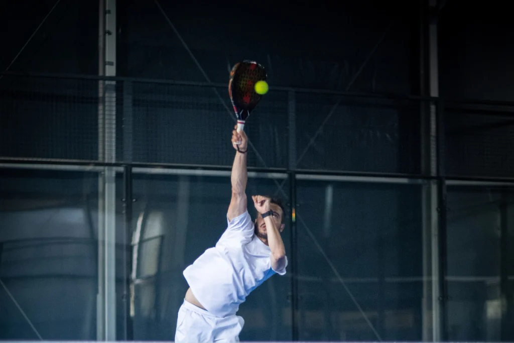 Les 7 erreurs fréquentes des joueurs de padel débutants